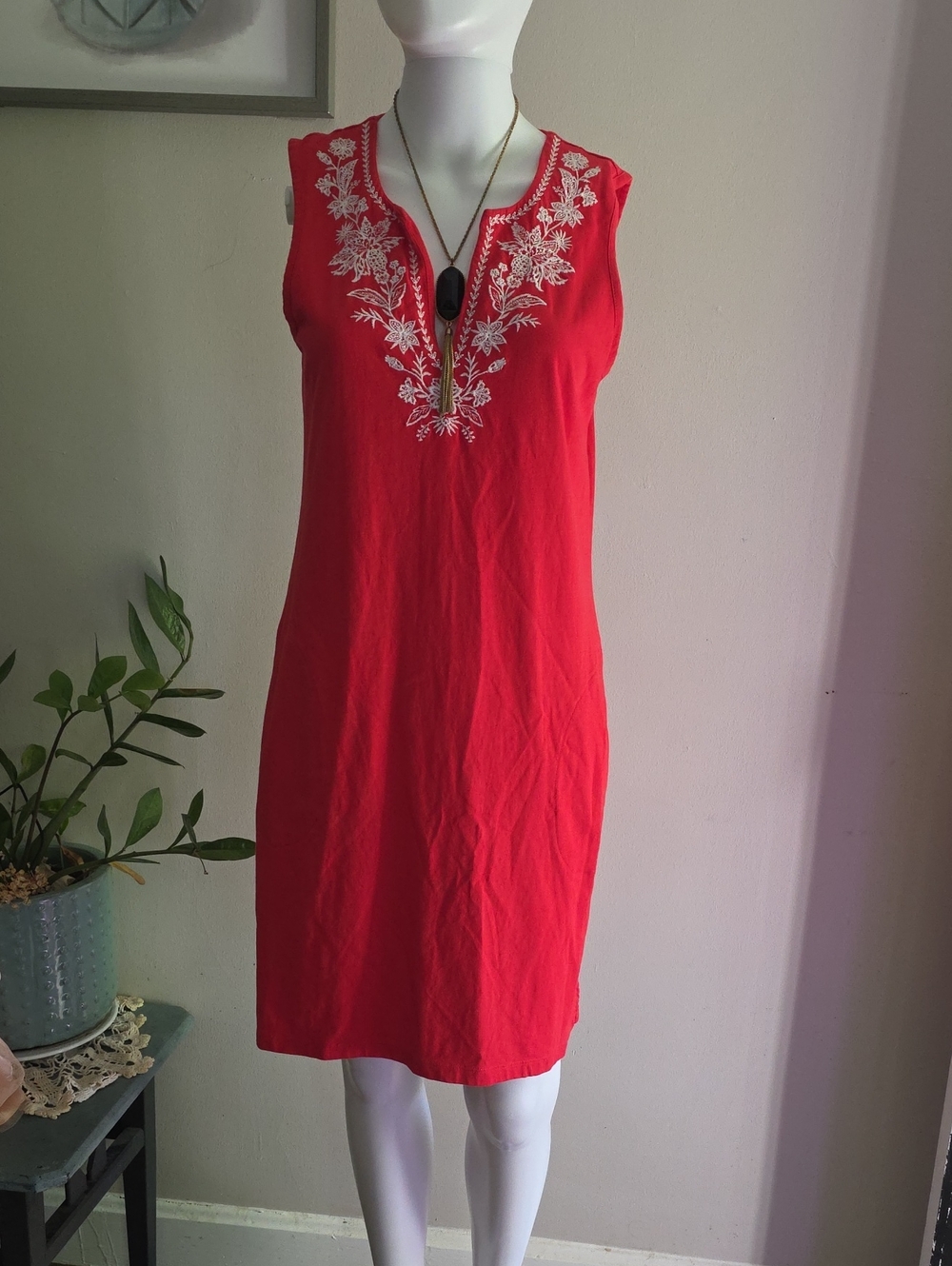 Lands' End Red Sleeveless Embroidered V-Neck Mini Dress